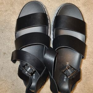 madden girl Dazze Misses Platform Sandals